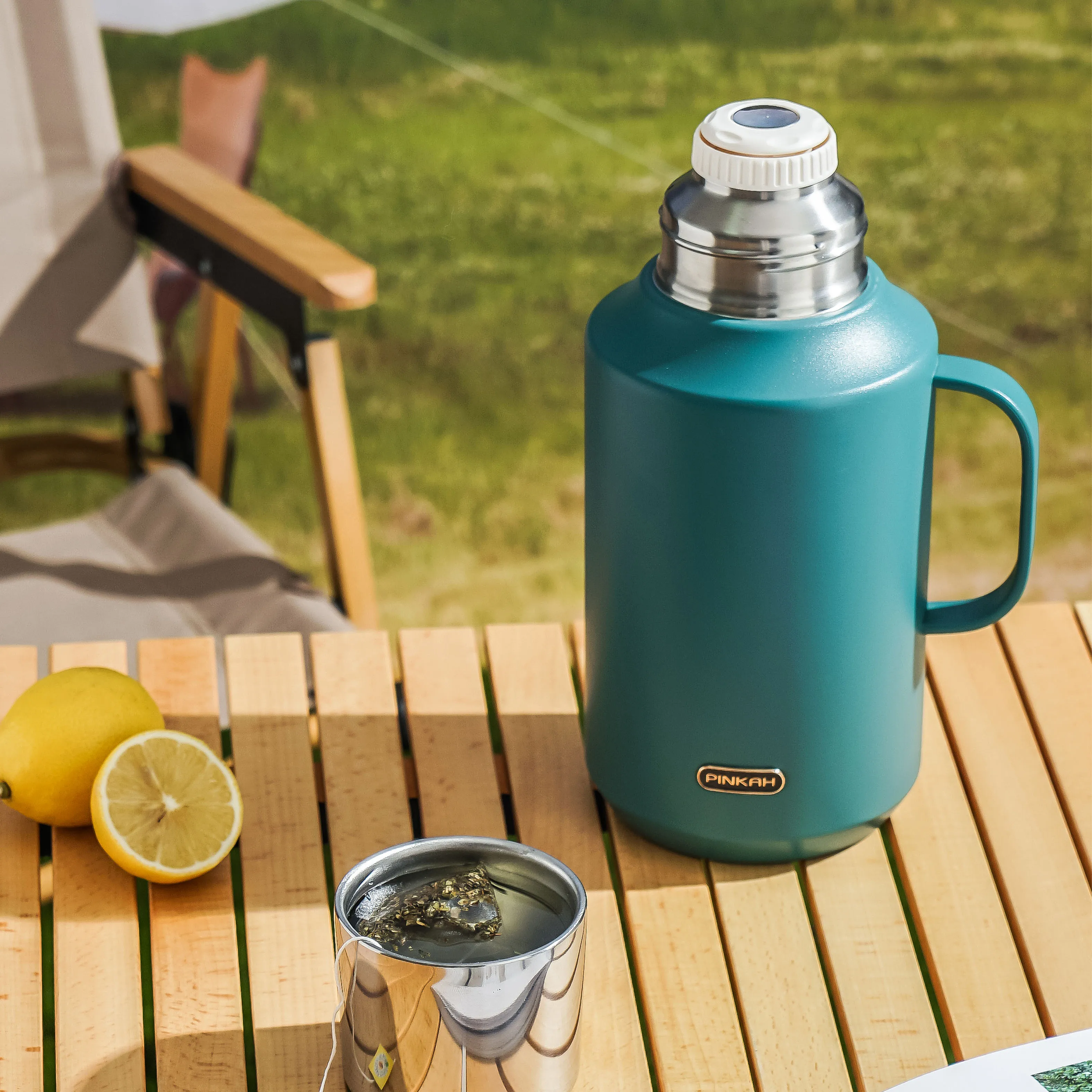 PINKAH 2L Custom Logo Straight Cup Modern Design SS Vacuum Flask with Comfortable Handle for Camping Adults & Parties