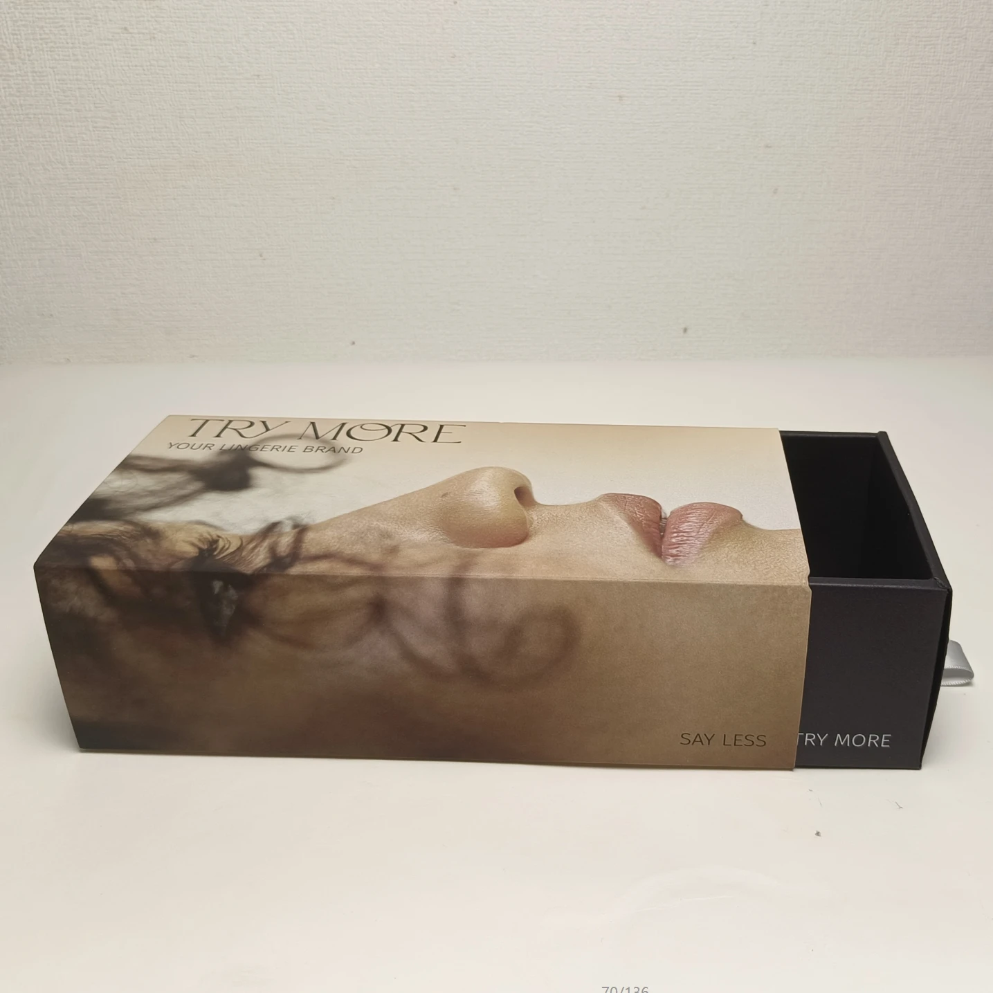 Luxury Recyclable colorful Printed Custom  Cardboard thickened soft touch sleeve  Paper Drawer Gift Box with ribbon rope handle