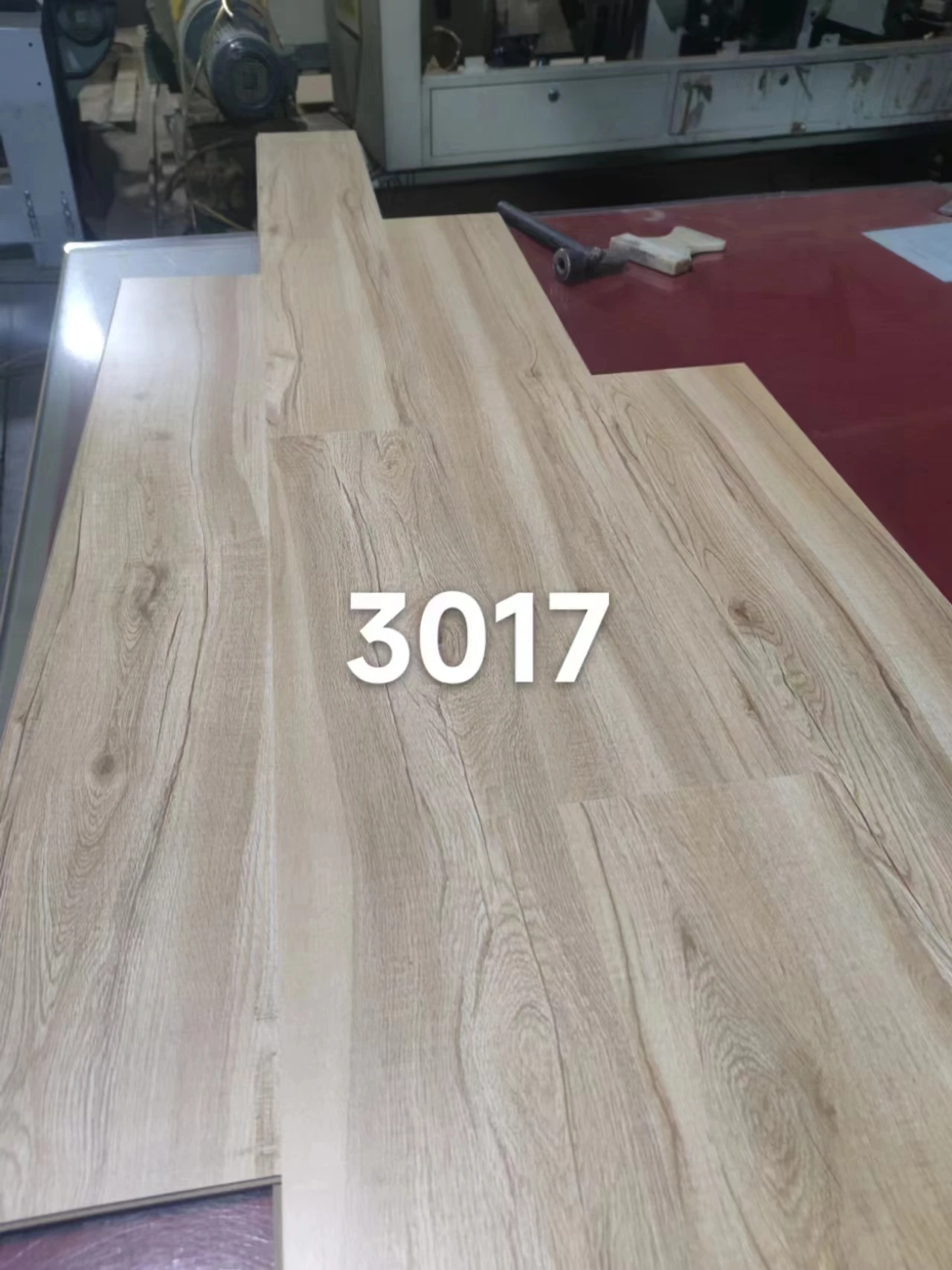 luxury 12mm waterproof vinyl herringbone engineered wood laminate flooring plank