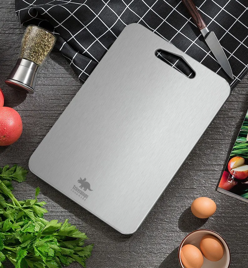 Pure titanium cutting boards for household antibacterial double-sided kitchen cutting boards Outdoor Picnic BBQ Camping Portable