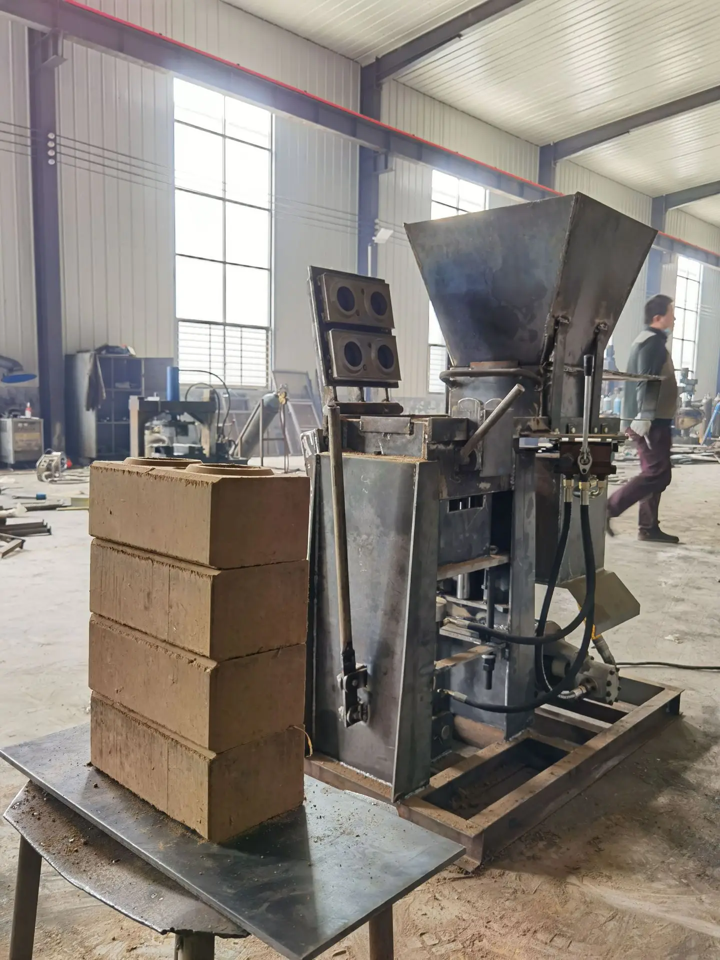 QMR2-40 Interlocking clay pressed commercial manual clay brick making machine