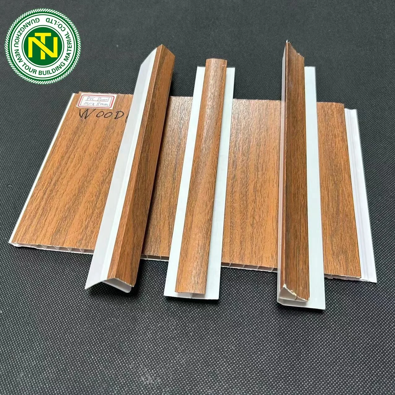 2024 Moisture Proof PVC Plastic Panel for Ceiling and Wall Bathroom Kitchen 7 mm