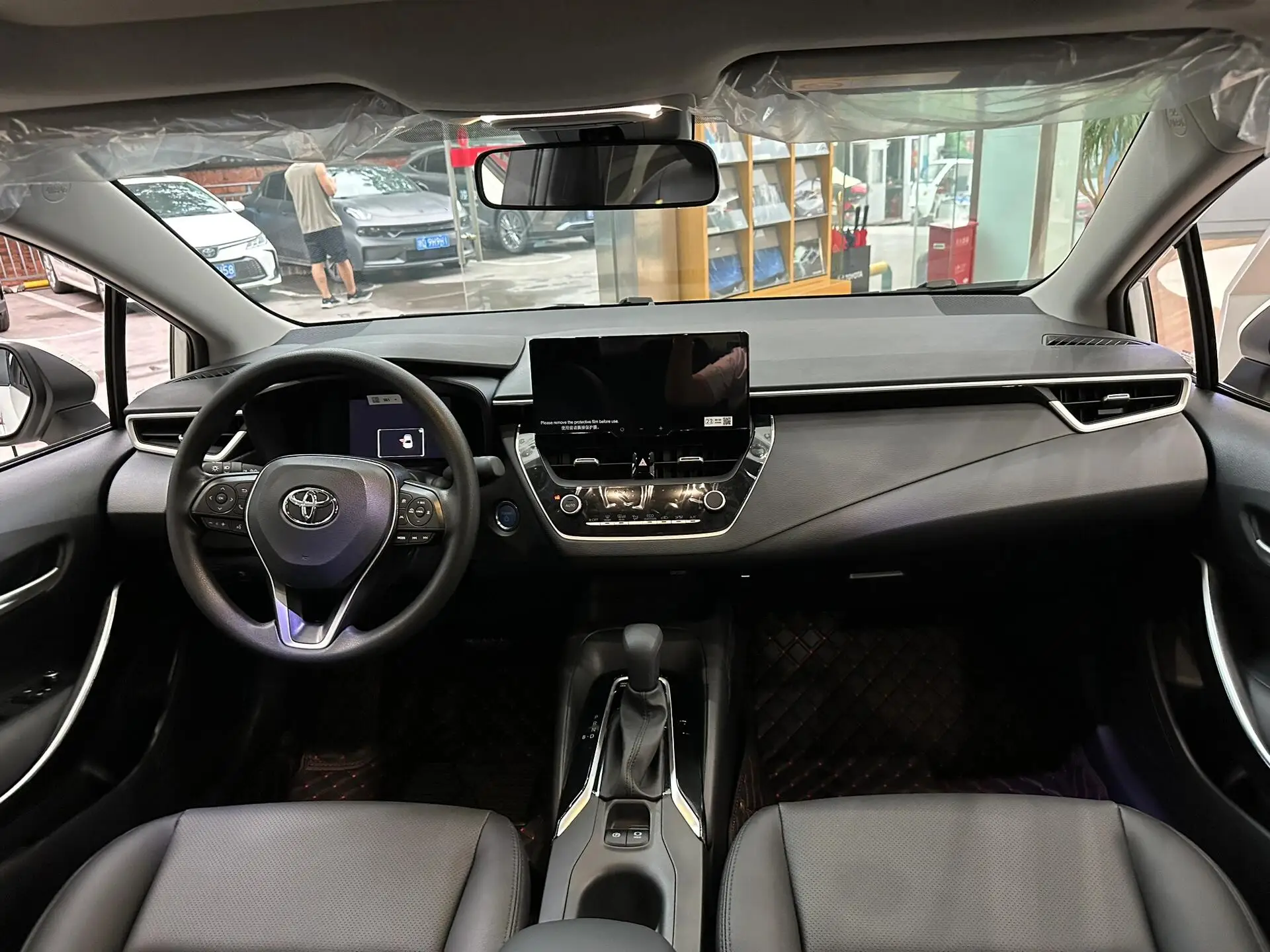 Низкая цена 2024 Toyota Corolla новые энергетические бензиновые автомобили 1 8 л 5 2 т E-CVT б/у 2023 toyota corolla
