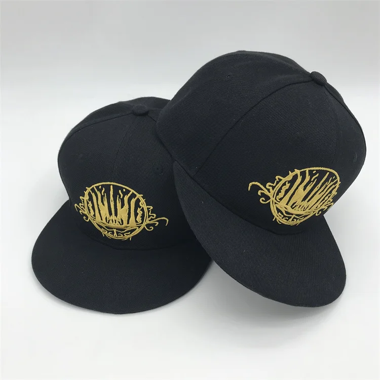 Wholesale Hip Hop Caps With Custom Golden Embroidery Logo  , Fashion Snap back Hats  For Men With Custom Logo