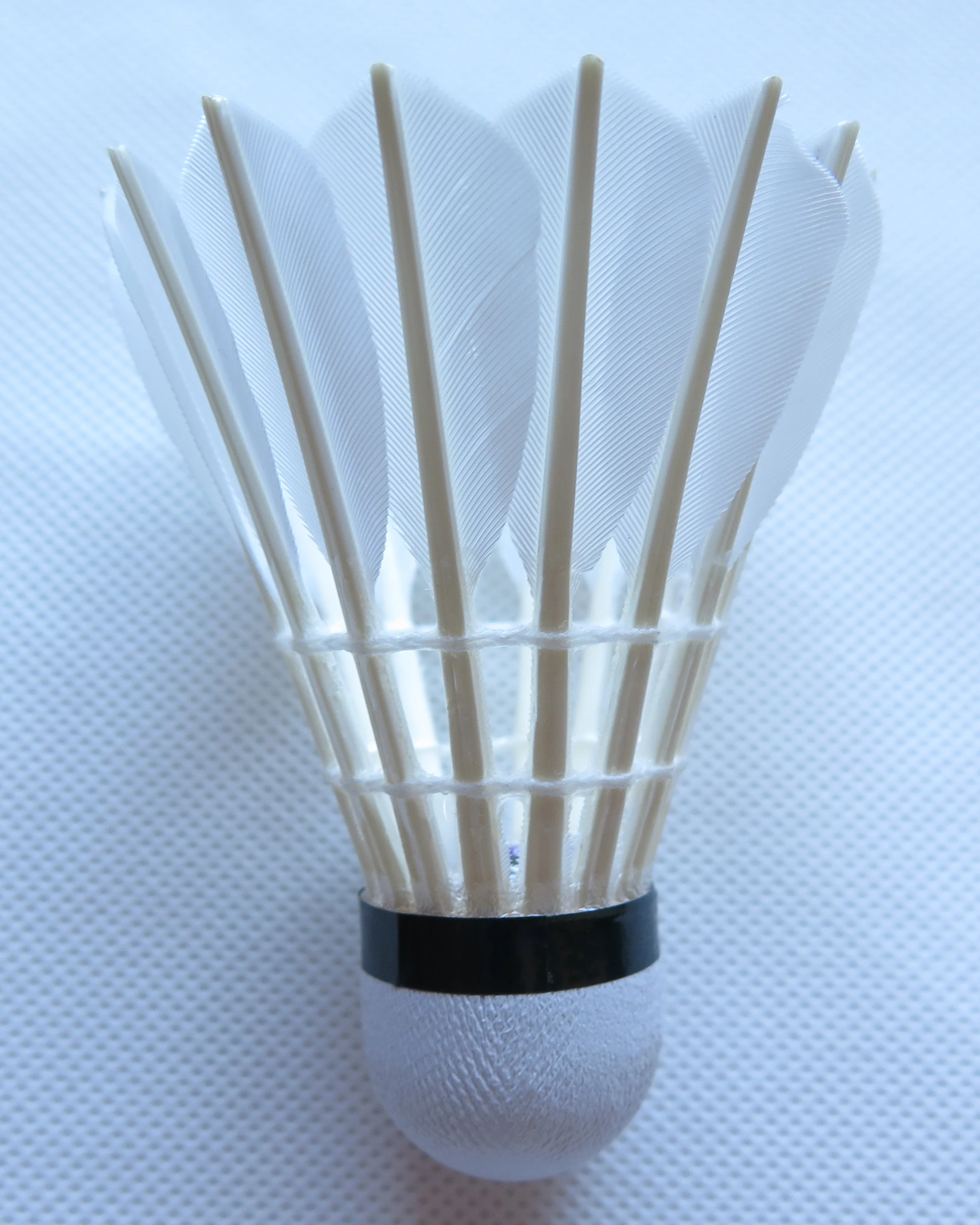 Wholesale Brand High Quality Reasonable Price Goose Feather Badminton Shuttlecocks Fashion White OEM Customized Head Logo Style