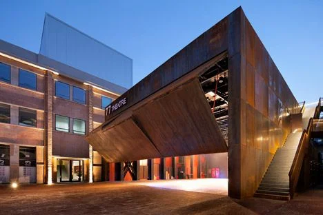 Customized Architectural Aluminum Alloy Automatic Vertical Folding Door