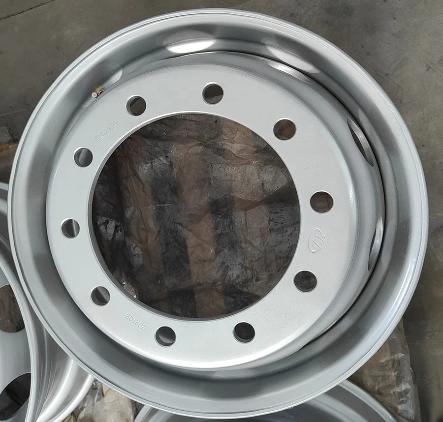Top Quality factory Sale 22.5x8.25 Silver truck  Wheel 11R22.5 tire size Wheel disc