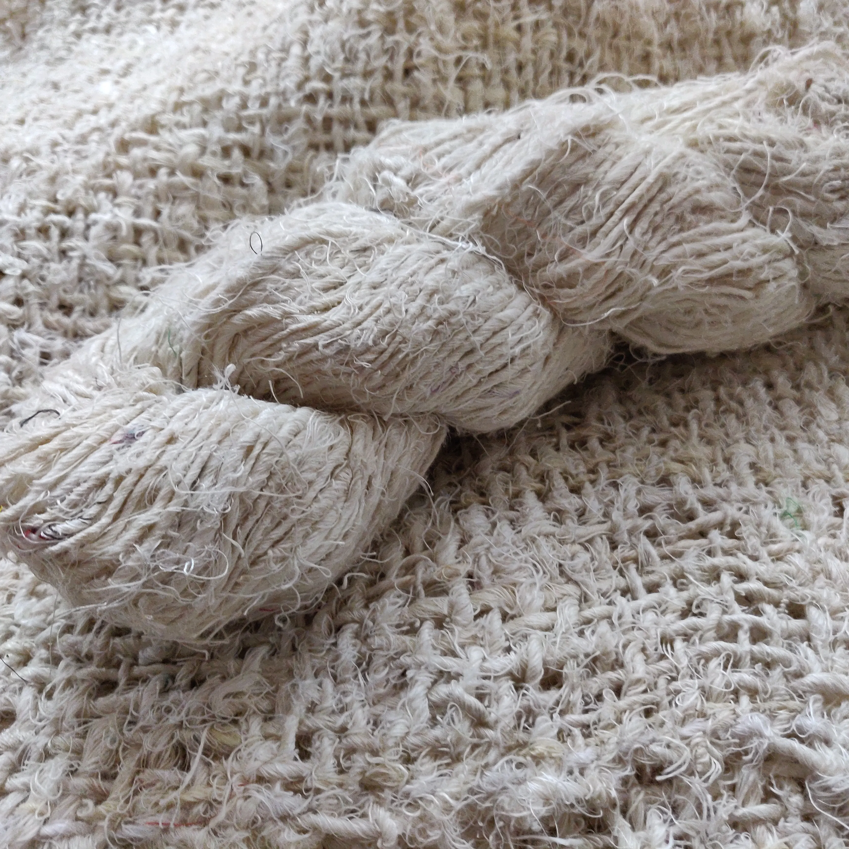 
RECYCLED LINEN YARN 