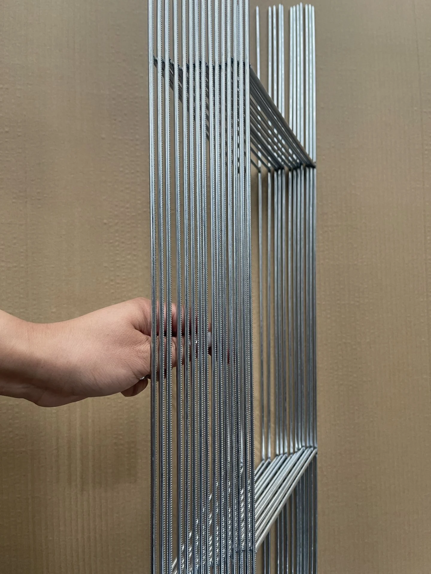 Outdoor Advertising Signs Corrugated H Metal Wire Stake For Parking Guide