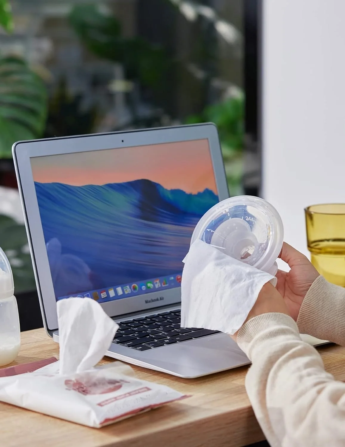 Custom Logo Pure Water Pump Wipes Natural Ingredients Daily Cleansing Wipes For Baby