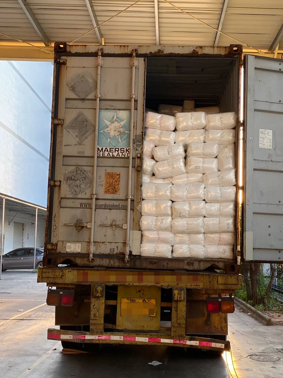 
Import seconds quality of disposable magic tape diapers from China factory with wetness indicator 