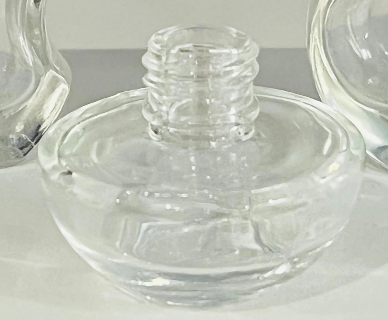 Wholesale Unique shape 5ml Empty Glass Car Hanging Diffuser Bottle With Cap