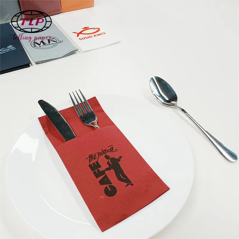 Red Color 1Ply 55GSM 40X40CM Cutlery Dinner Napkin Pocket Airlaid Dyed Napkin with Fork and Knife Airlaid Dinner Napkin