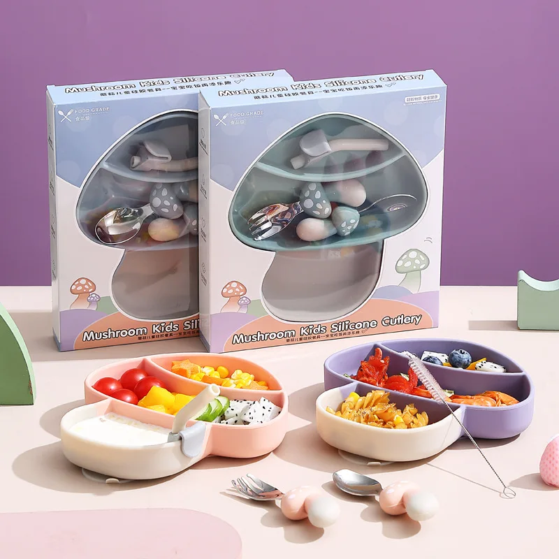Gift Box Kids Silicone Cutlery Set Mushroom Shape Newborn Baby Silicone Suction Bowl Divided Plate Bib Straw Spoon Feeding Set