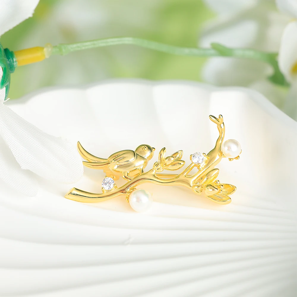 Grace Jewelry White Zircon Cute Bird Animal Shape 925 Sterling Silver High Quality Freshwater Pearl Brooches for Women