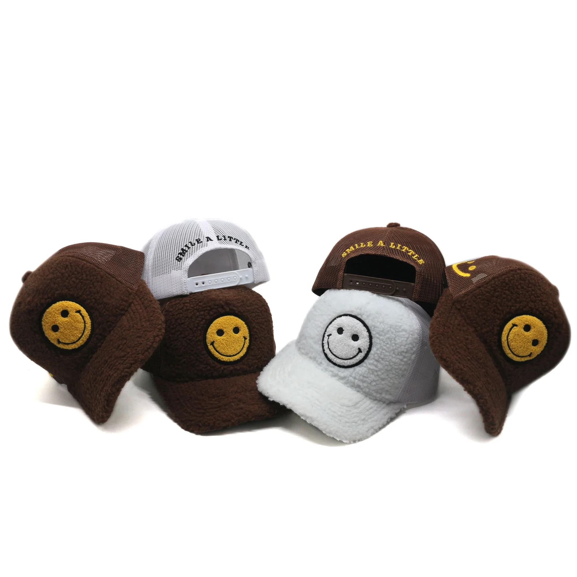 Бейсболка из махровой башни