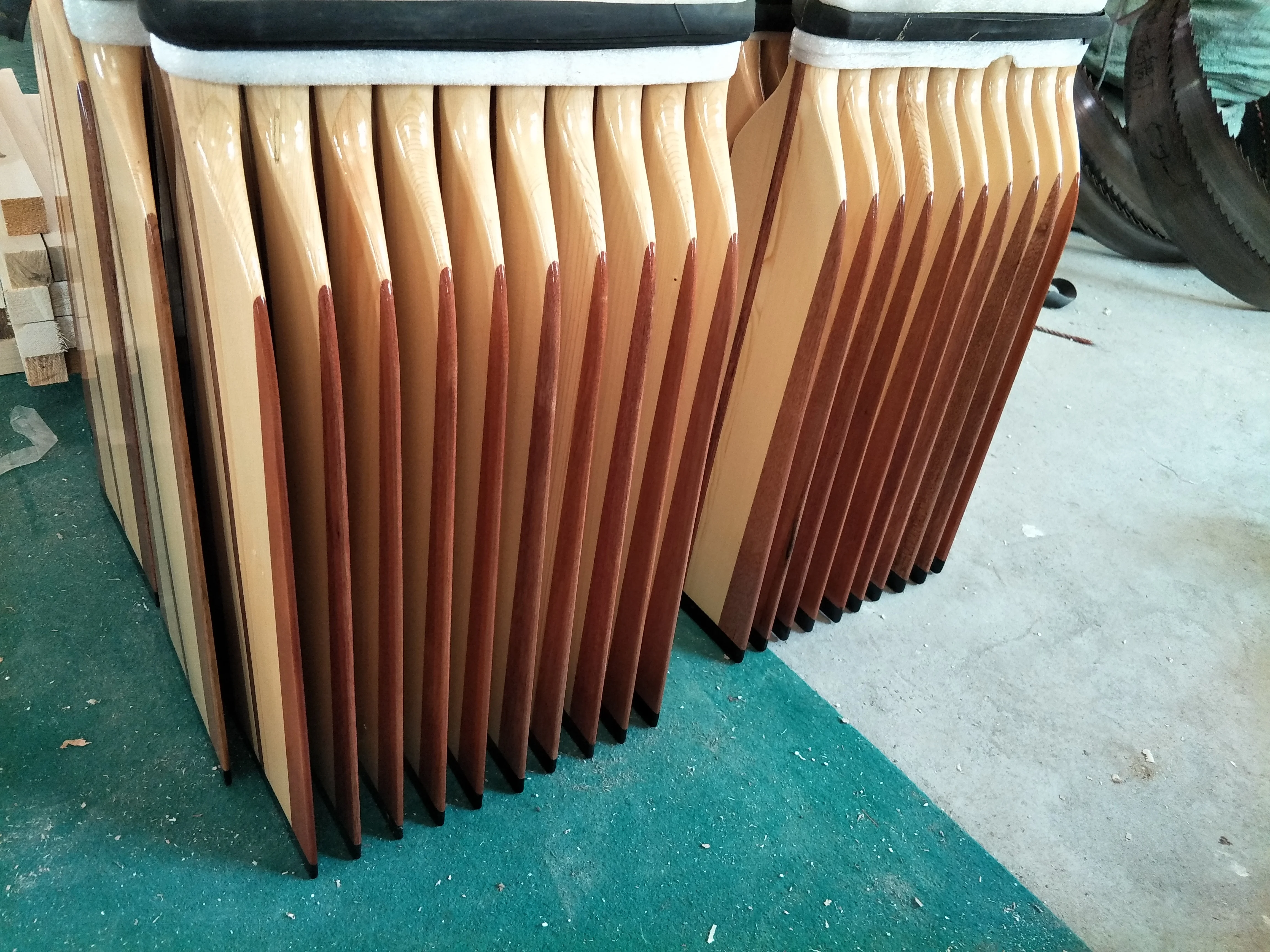 china New Lightweight custom Wood IDBF 202a Dragon Boat Paddle for sale