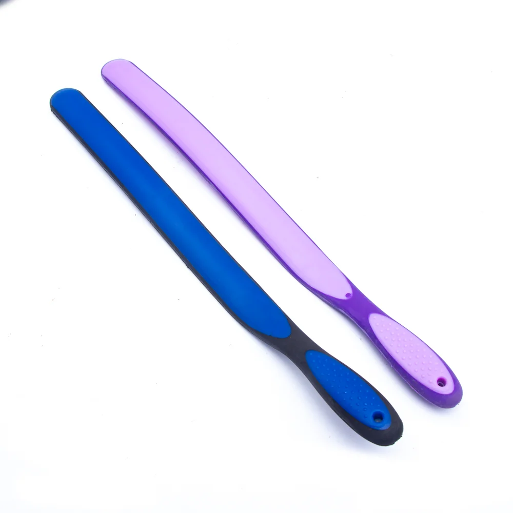 High Quality Horse Care Product Multiple Color Durable Plastic Horse Sweat Scraper With Scraper