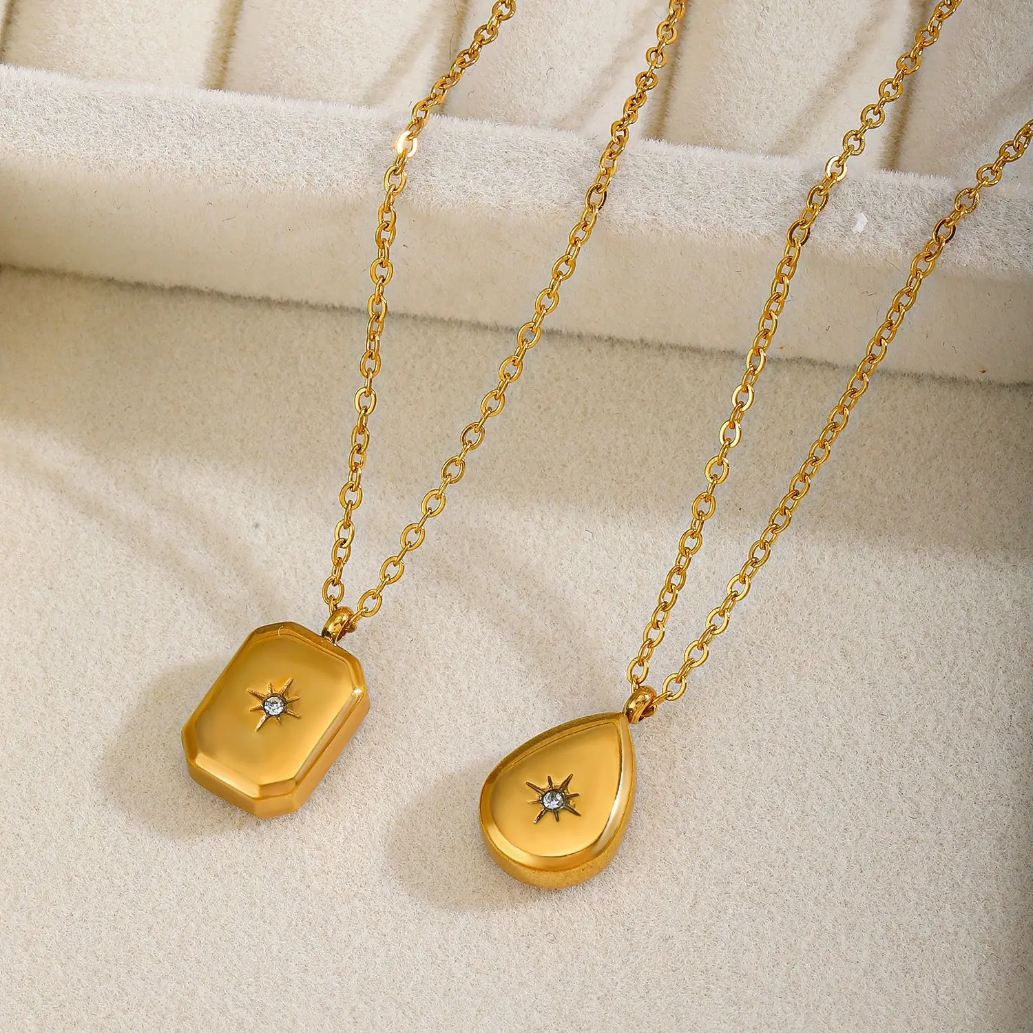 Wholesale Custom 18k Gold Pvd Plated North Star Square Rectangle Pendant Necklace North Tarnish Free Waterproof Gold Jewelry