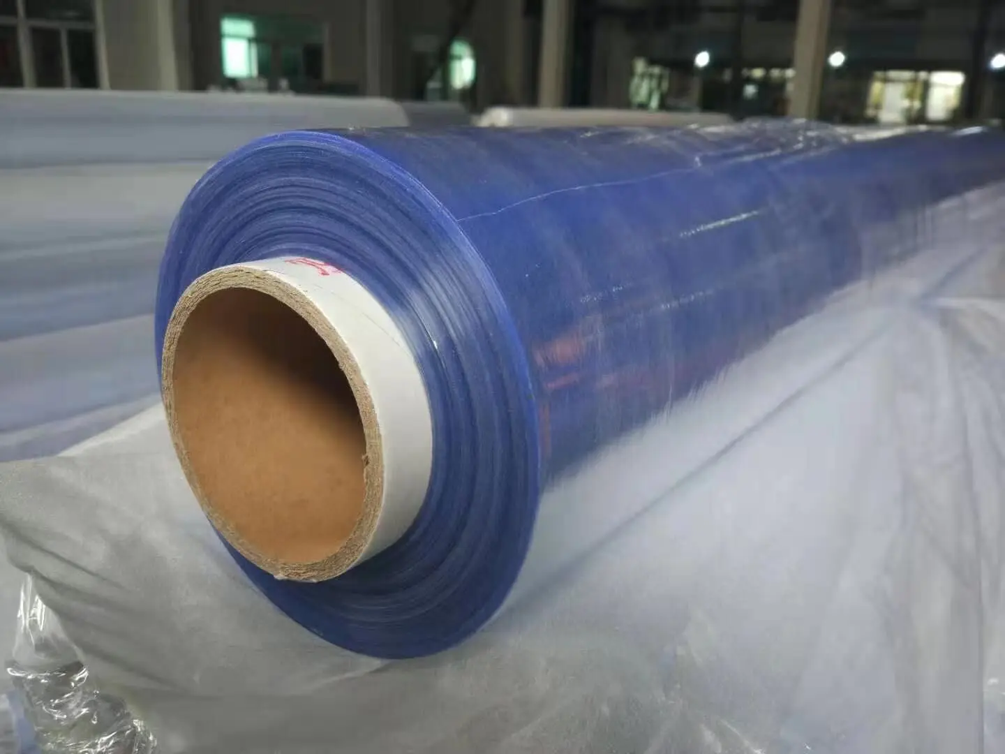 Лидер продаж 0 13 мм Обычная Прозрачная мягкая пластиковая ПВХ рулонная упаковка пленка для изготовления мешков