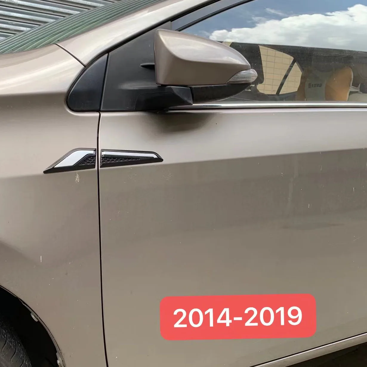 Накладка на автомобильное крыло с боковой эмблемой наклейка логотипом для Toyota Corolla аксессуары 2014-2024