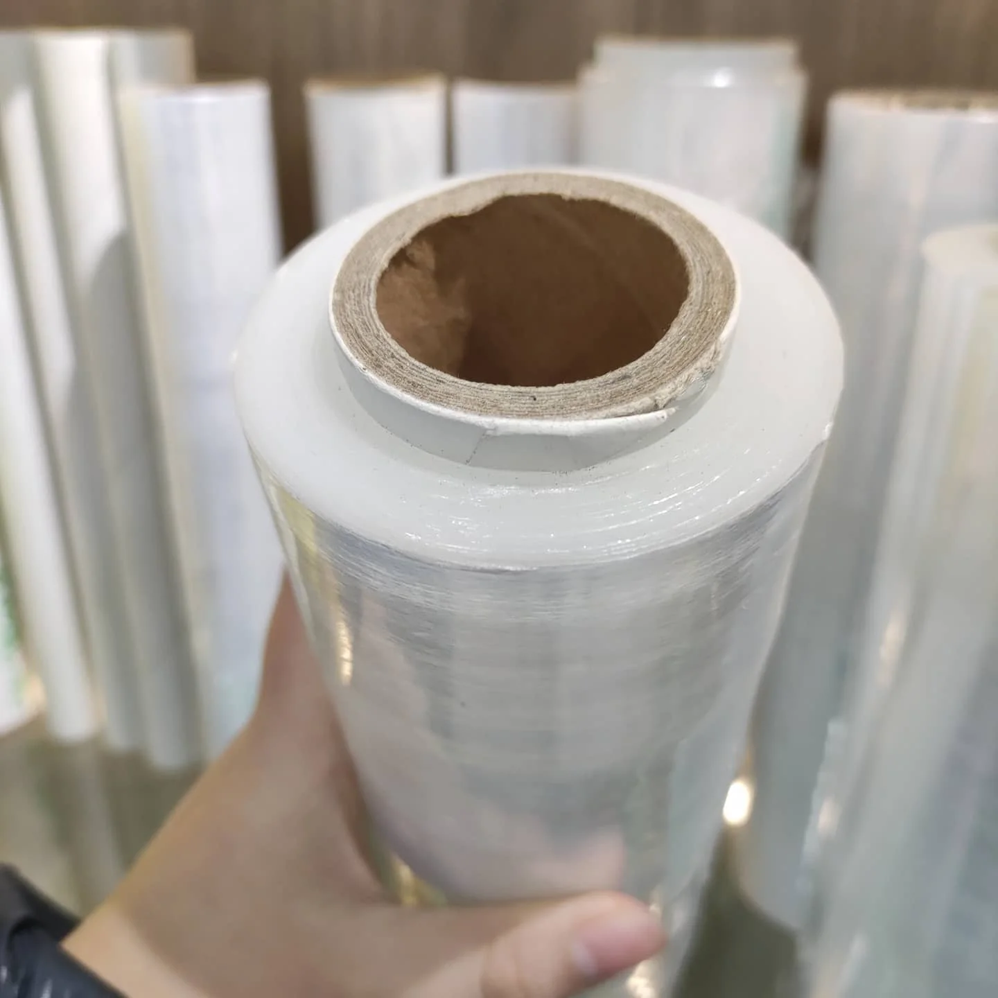 PE Food Packaging Shrink Film hand Stretch Wrap Film Supermarket Fruit and Vegetable Kitchen Plastic Food Wrapping