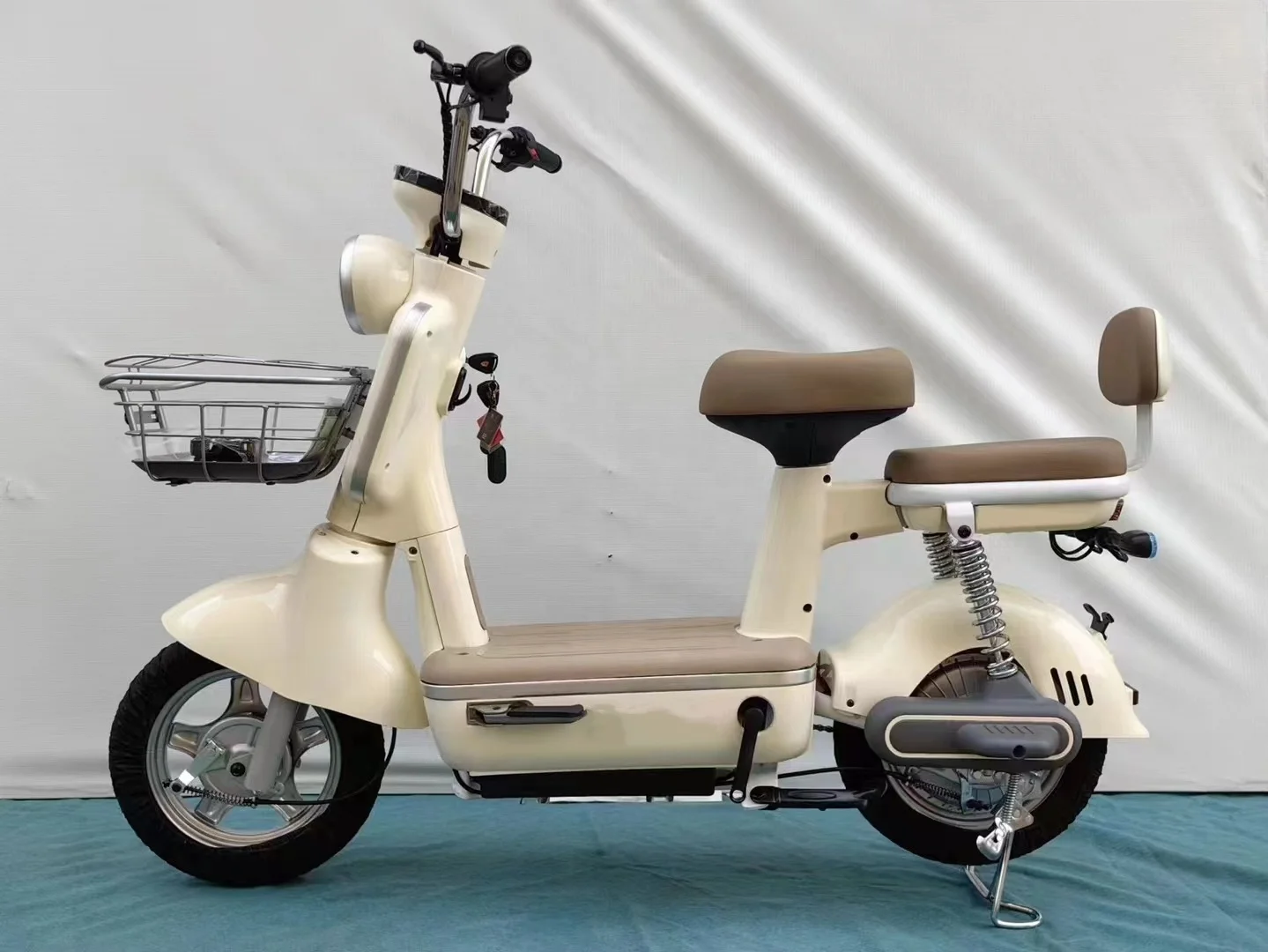 New Electric Car Manufacturers Direct Sales Modern 48 Volt New National Standard Electric Bike Wholesale