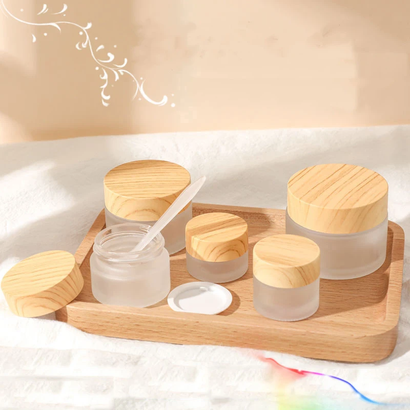 Wholesale Eco Friendly Empty Lip Gloss Body Butter Frosted 2Oz Cosmetic Cream Glass Jars With Bamboo Lid