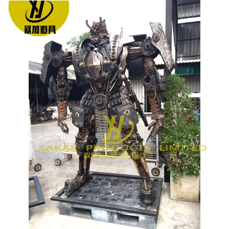 Outdoor Art Decorative Abstract Stainless Steel Recycled Metal Transform er Giant Robot