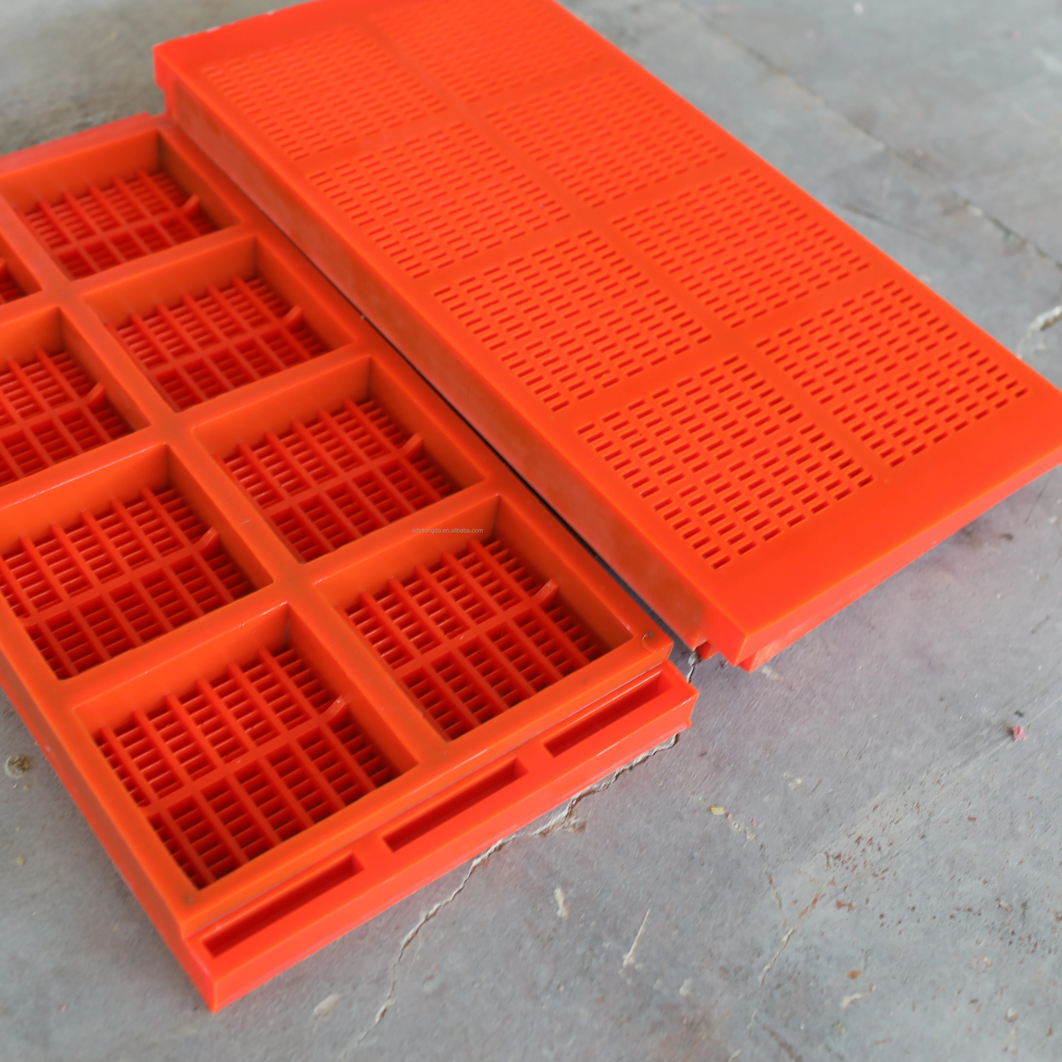 PIPO2 Polyurethane Linear Vibrating Screen Panel New & Used Wet Screening Screener for Ore Construction Industries