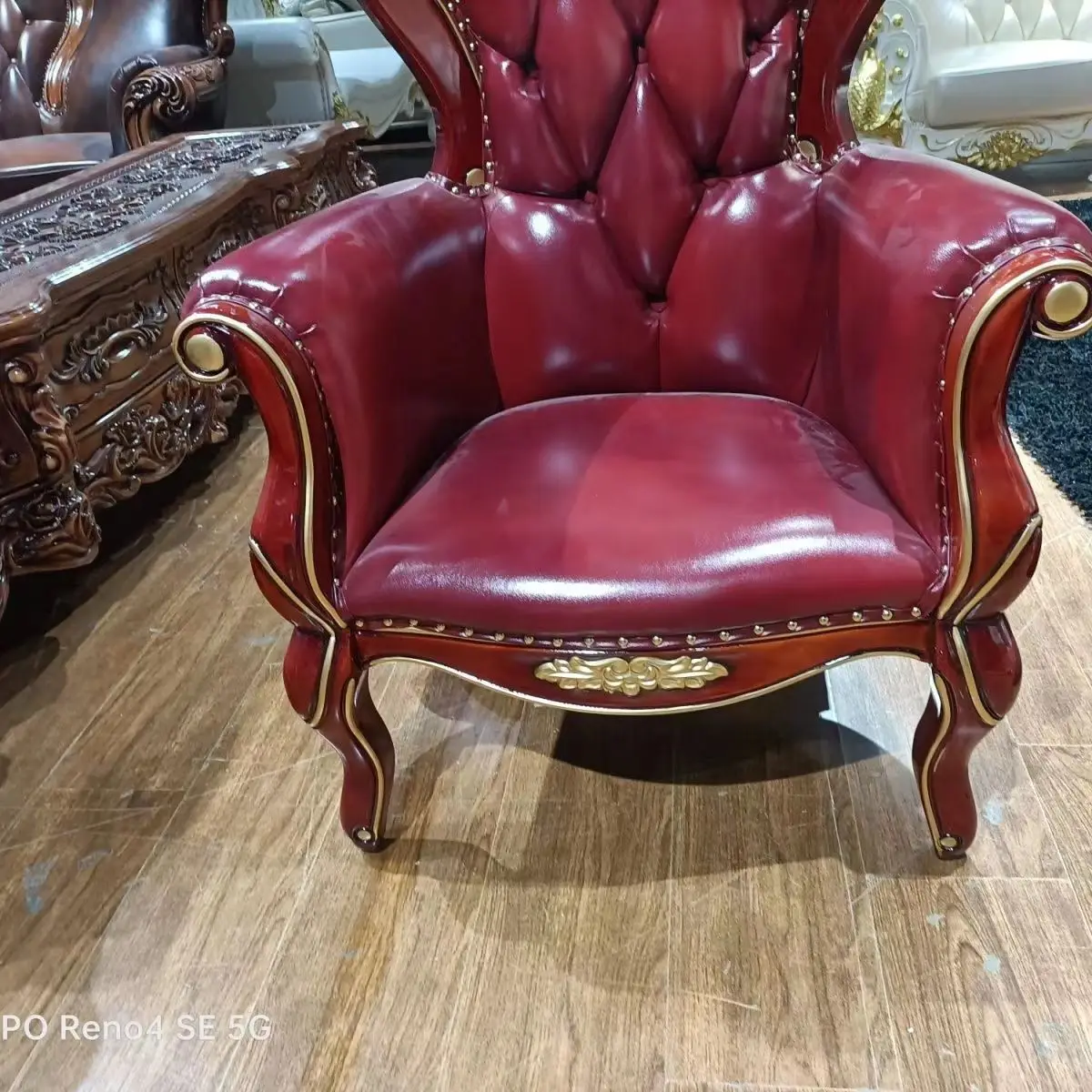 The American solid wood sofa chair receives the classical retro balcony tiger negotiation sofa chair