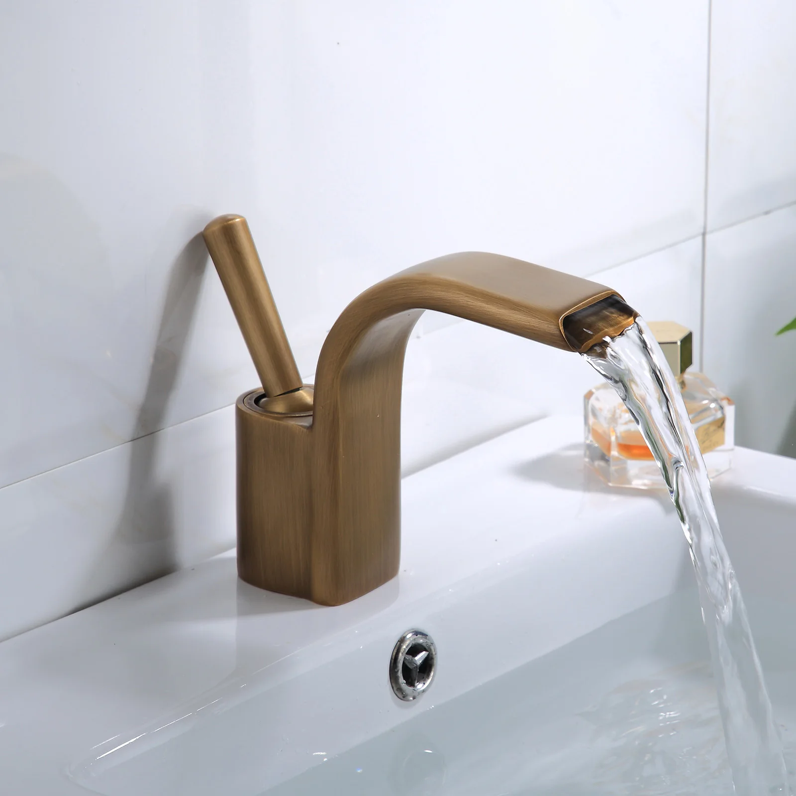 Fapully New Designer Wash Single Lever Water Mixer Tap Bathroom Basin Faucet Brushed Copper Ceramic Modern Hot Cold Water Black
