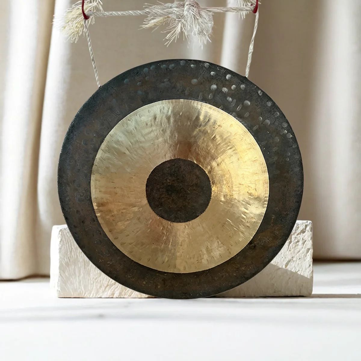Chinese factory hot sales brass wind gong chau gong OEM bronze sound healing gongs