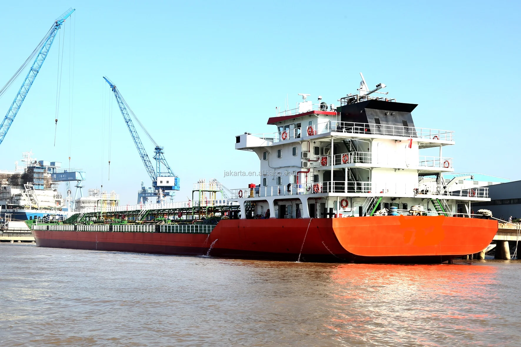 Стальной нефтяной танкер DWT 5500 735 кВт X 2 основной двигатель