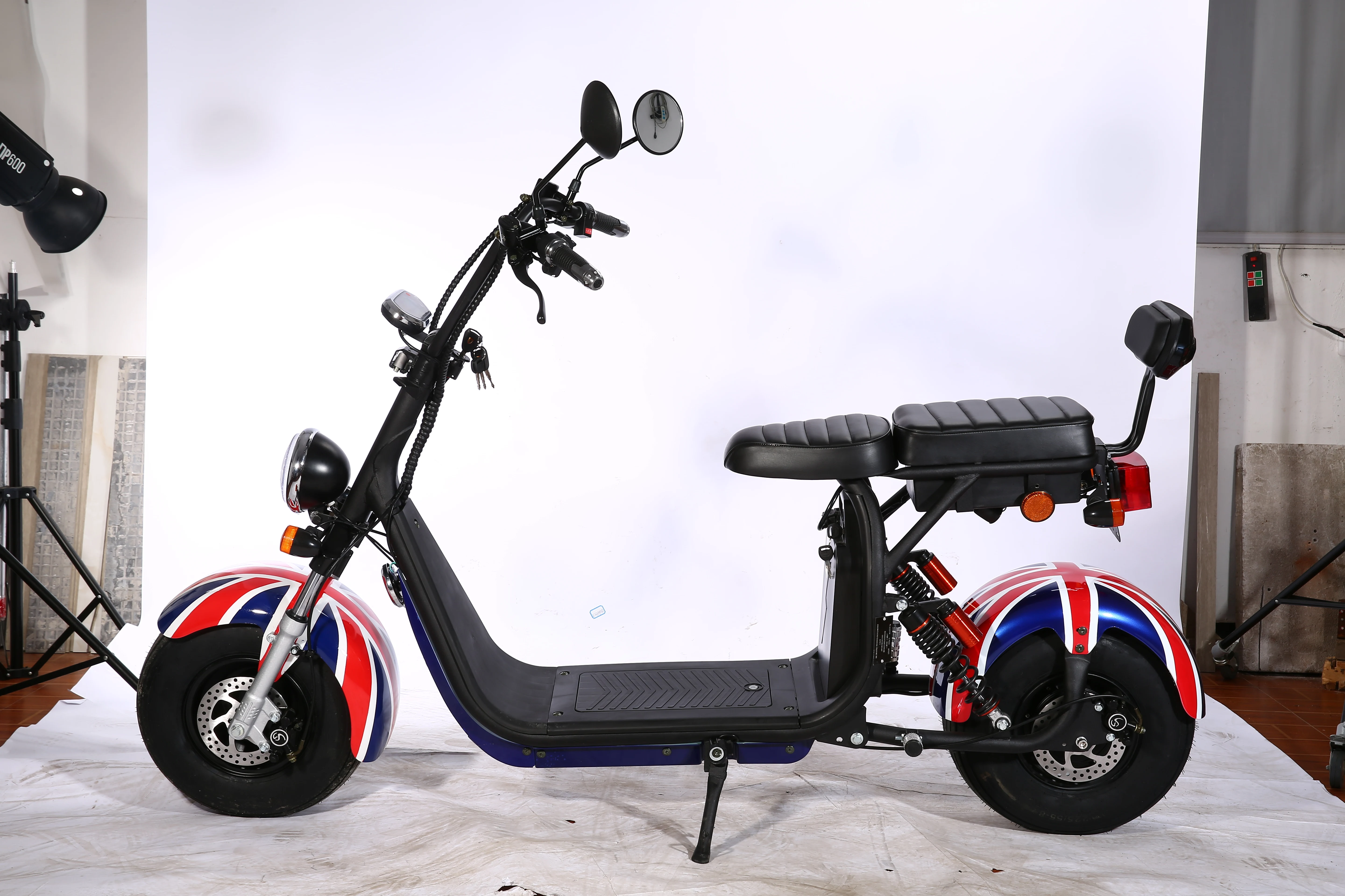 Removable lithium battery europe warehouse citycoco motorscooter EEC / COC Certification