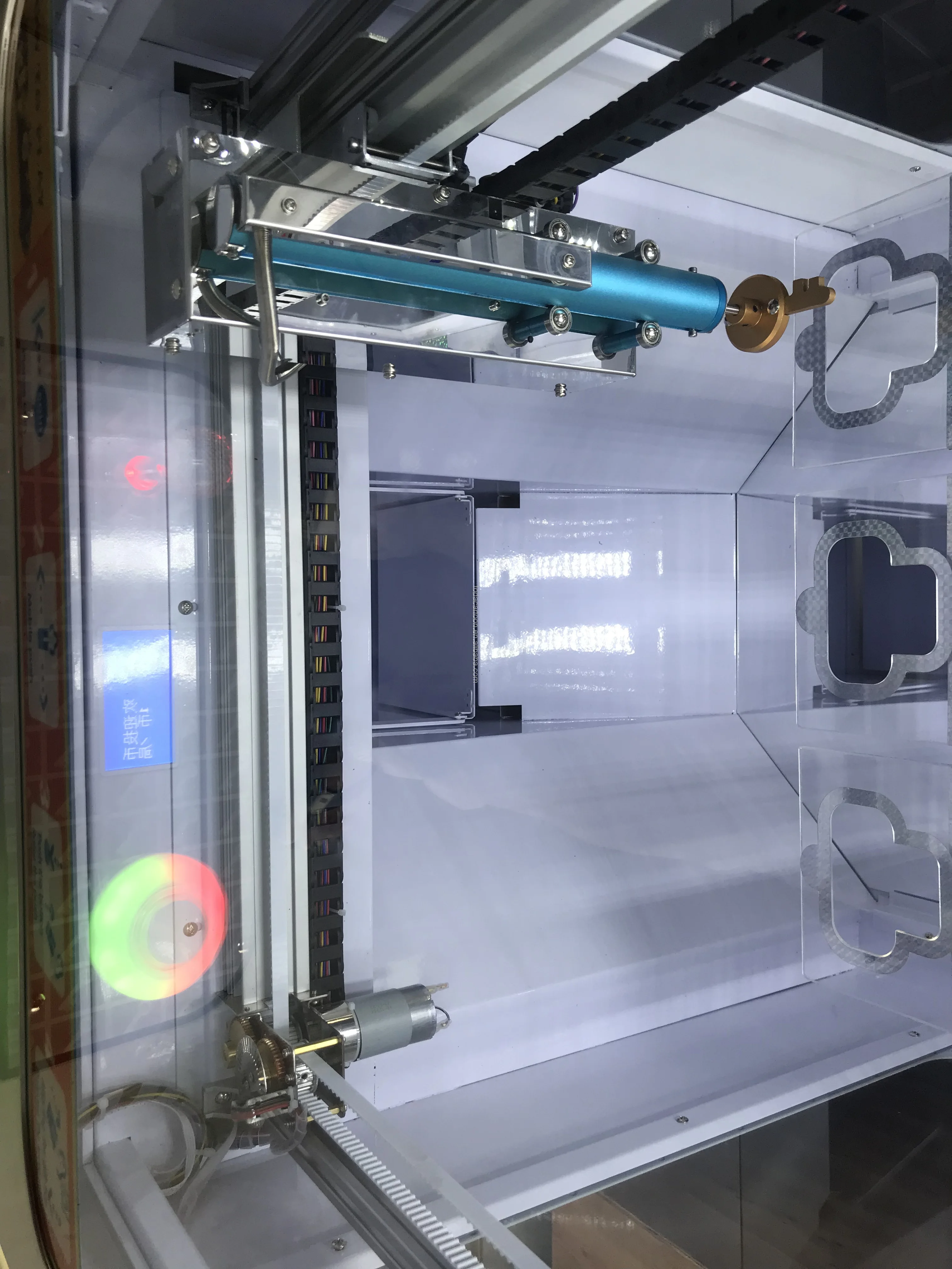 Toda coin operated prize vending toys arcade golden key master game machine mini key master vending game machine