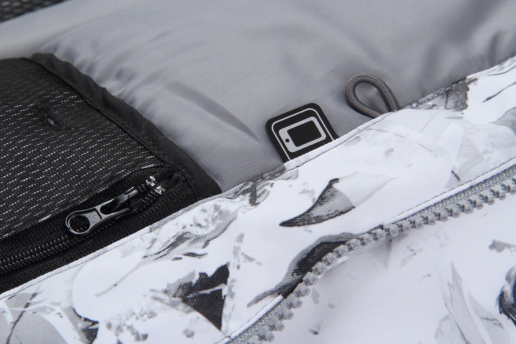 OEM Custom Adults Girl Waterproof 5000mm Winter Snow Clothing Mountain Snowboard Windbreaker Hooded Snow Ski Suit