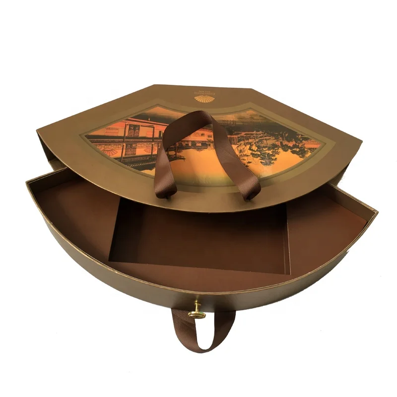 
Chinese Style Portable Fan Shaped Paper Custom Pastry Packaging Box 