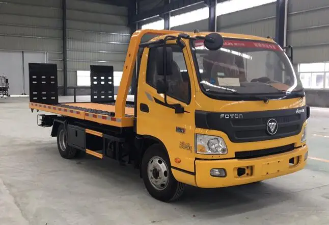 FOTON 4x2 Wheel Lift Flat Bed Car Hauler One Towing Three Car Carrier Road Recovery Rollback Tow Truck Flatbed Wrecker