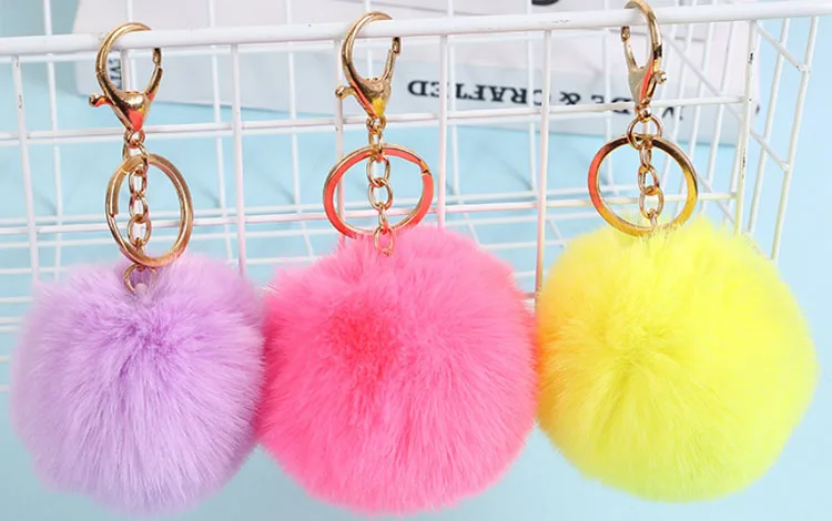 Top seller Pink Sweet Heart Keychain Fur Ball 8cm Pom pom Keychains
