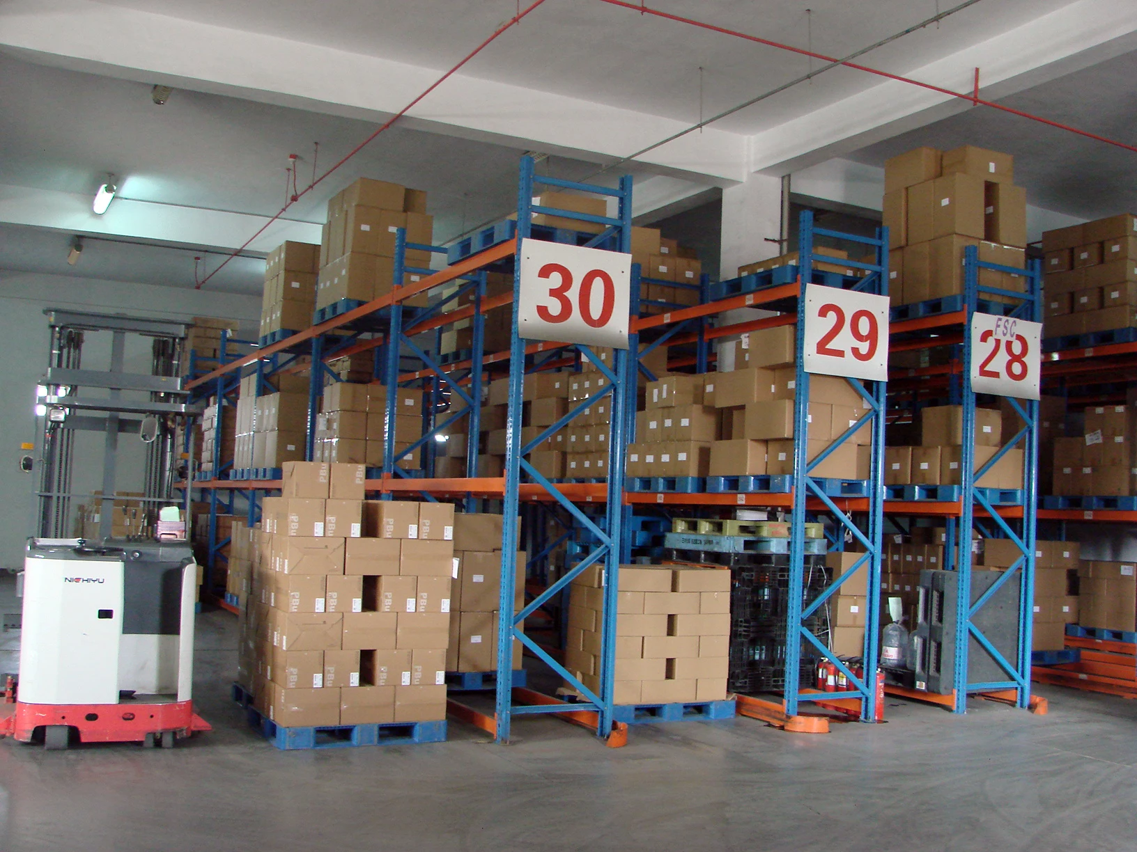 
Vintage Tin Sign Bar Pub Home Wall Decor Retro Metal Art Poster Metal Plate Plaques Finish Retro Bar Sign Car portrait 