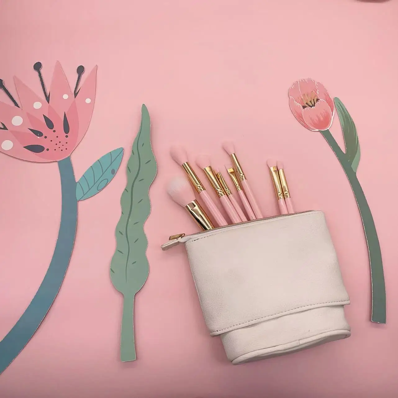 YRX 8Pcs Light Pink Vegan Beauty Tool Wholesale Good Quality Private Label Custom Makeup Brush  Economical Eyeshadow Brush Set