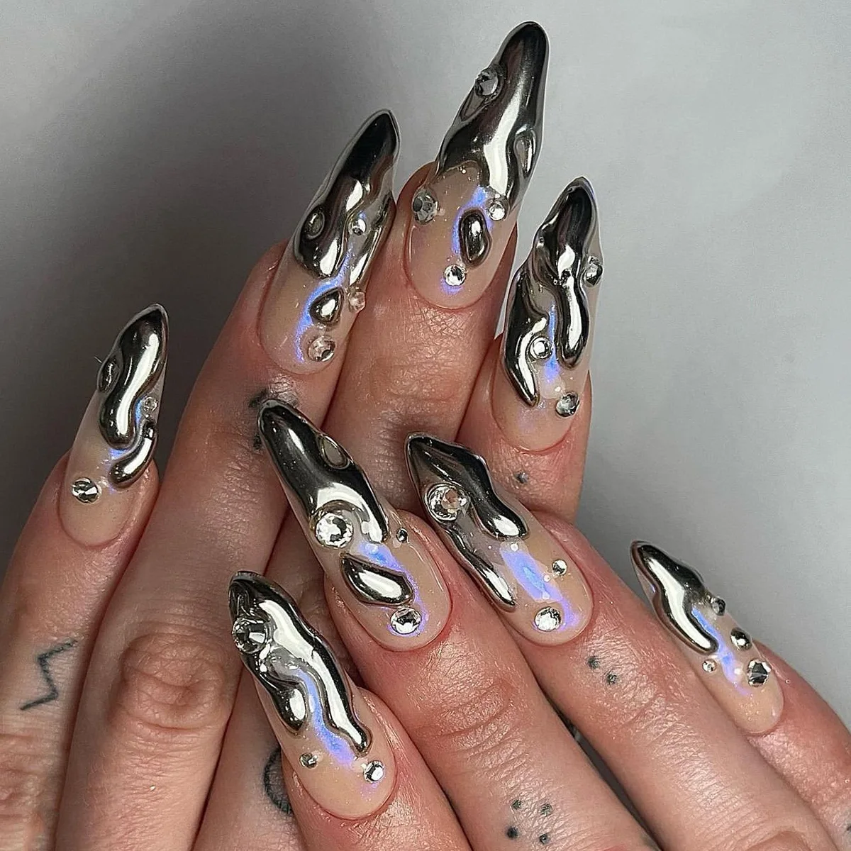 Hot Artificial Almond Nails Medium Press on Nails Shell Custom Medium Stiletto French 24pcs/Box Nail Tips
