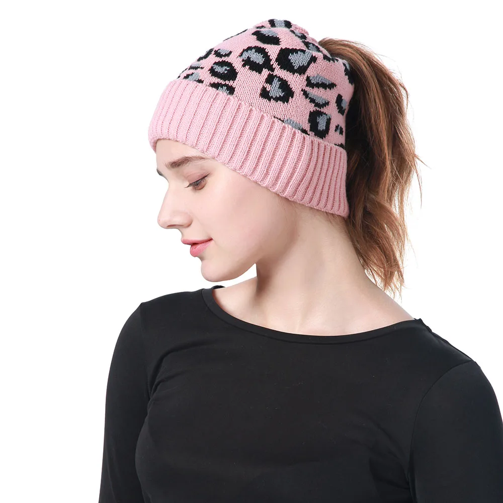 Новое поступление 2021, модная женская Повседневная вязаная шерстяная шапка с хвостом и отверстием сзади, Шапка-бини с леопардовым принтом