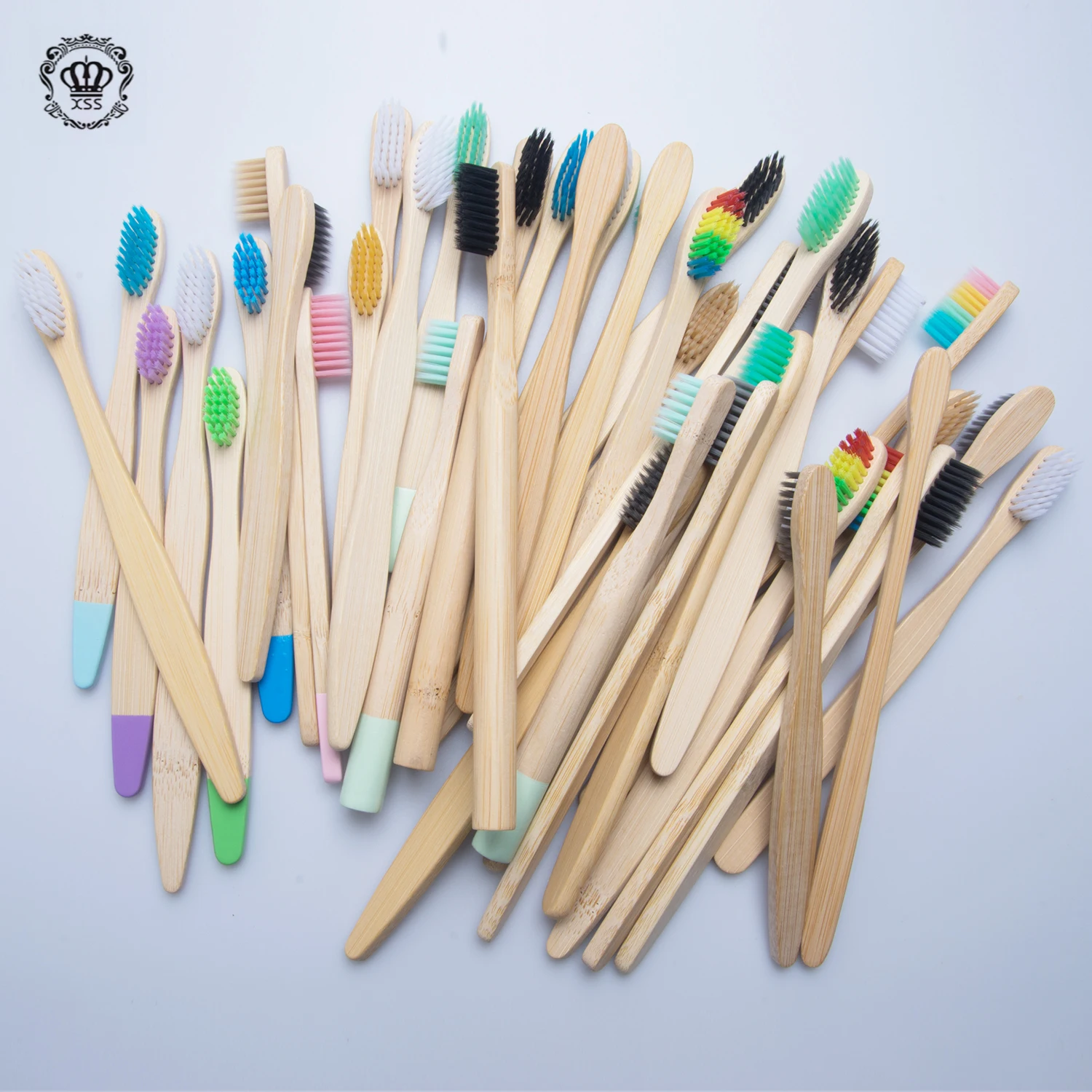 XiBrush Custom OEM Free Laser Logo Round Handle Charcoal Bristles Bamboo Toothbrush Pack In Bamboo Case With Customized Logo