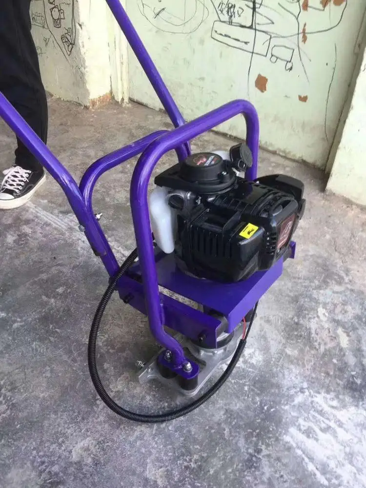 Multi-fuction Gasoline concrete vibration ruler cement ground level vibration Concrete Leveling film covering laying Mavchine