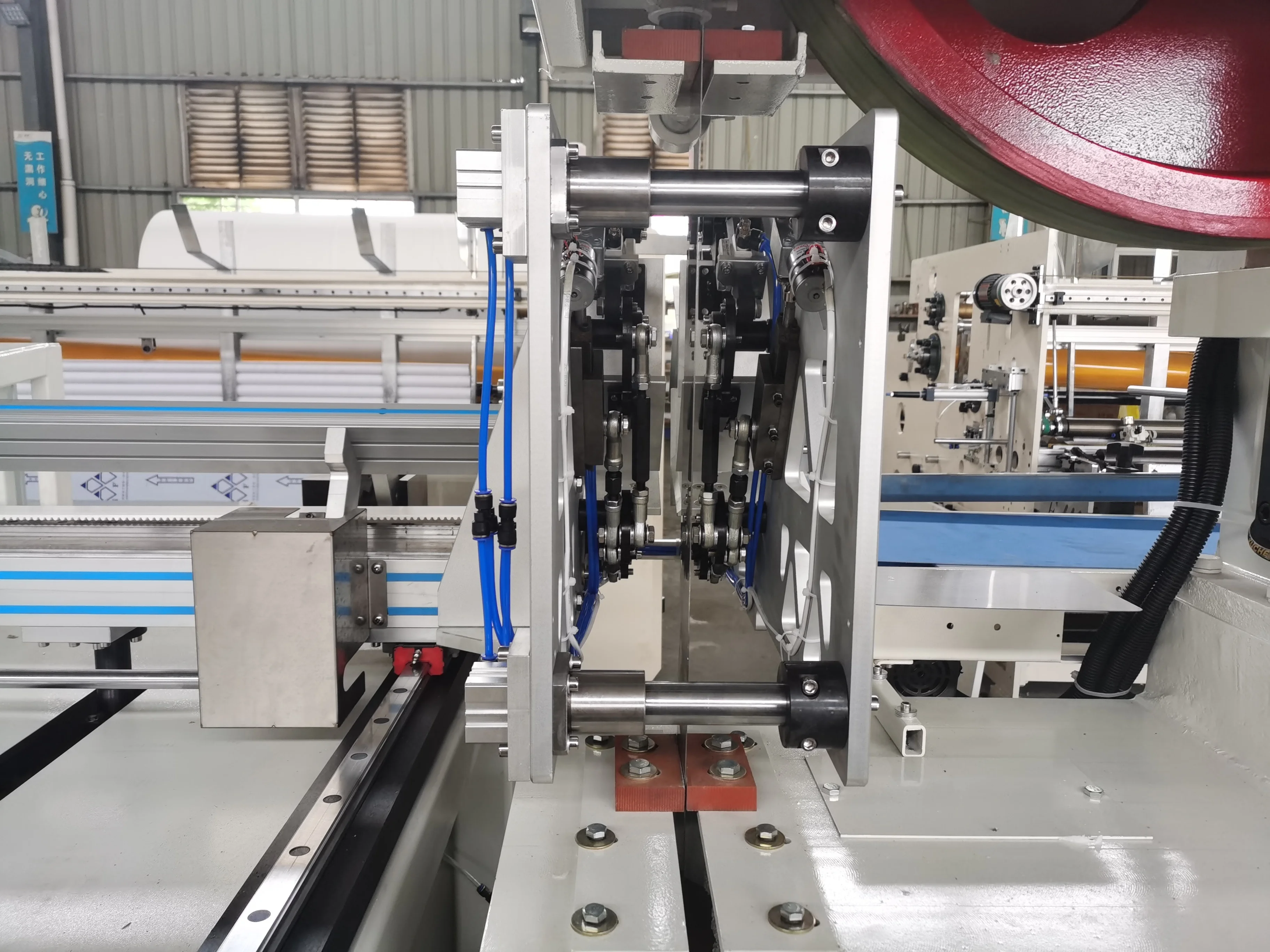 
Automatic maxi roll paper band saw cutting machine 