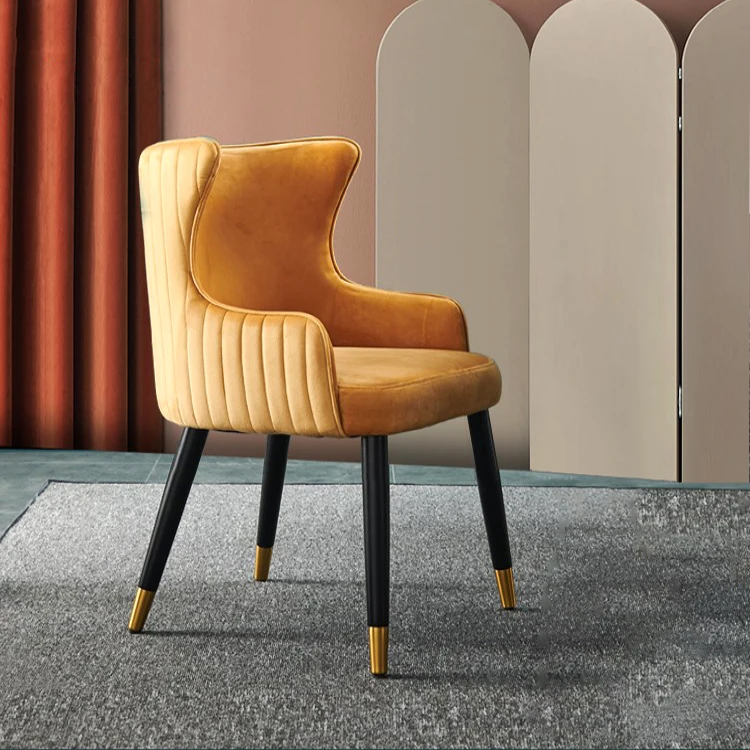 Solid wood legs curved shape Luxury design green velvet fabric nordic style dining chairs