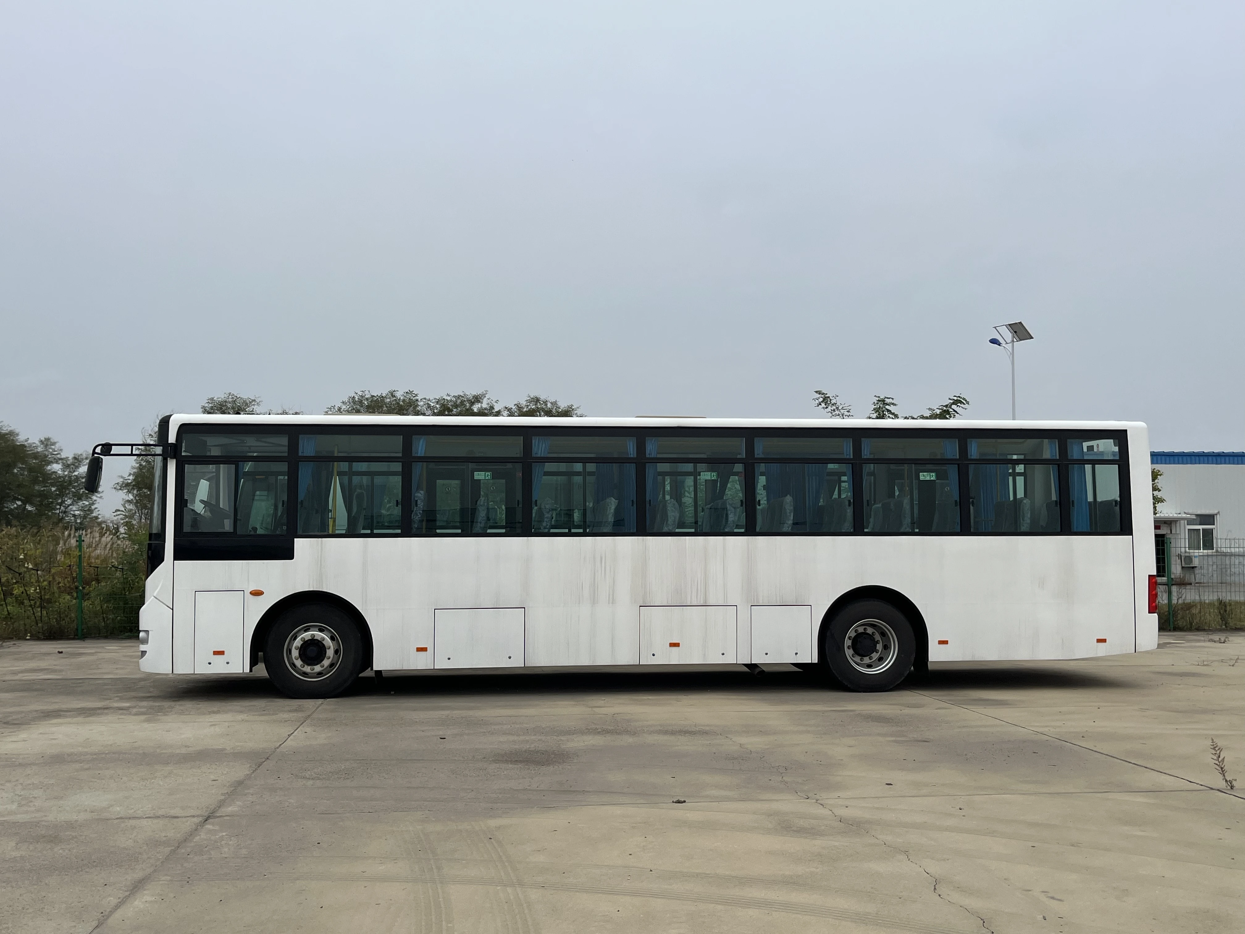 new city bus promotion front engine luxury travel with 45-60 Seater used bus 2+3 10 meter bus for sale africa Nig