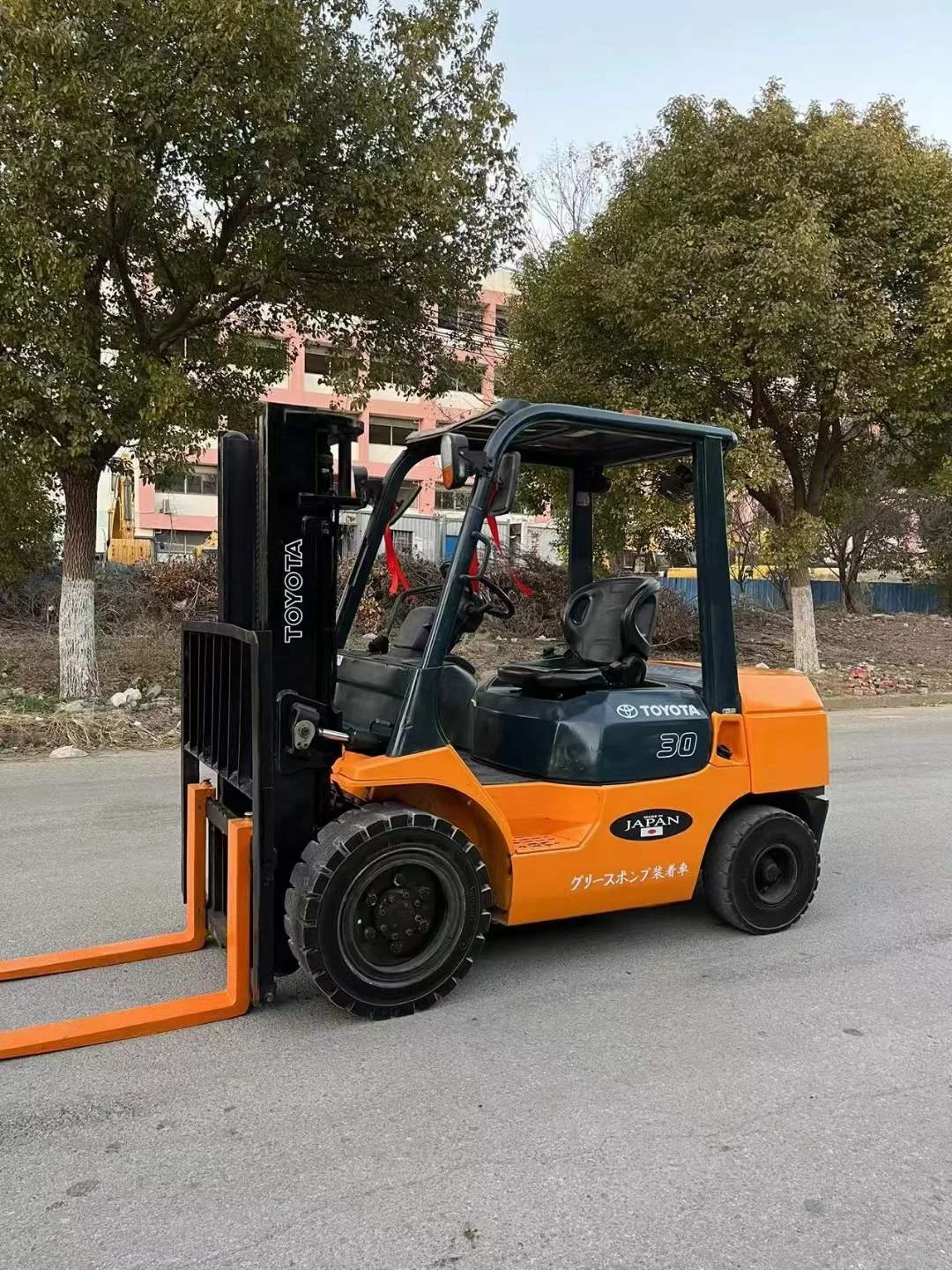 Used Japan forklift secondhand Multifunction excavator  toyota Japan forklift parts  for sale